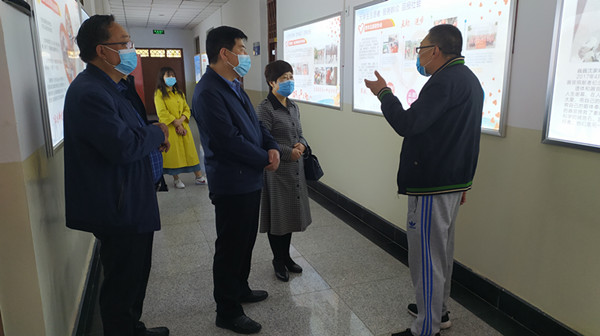 我2.jpg 我2.jpg