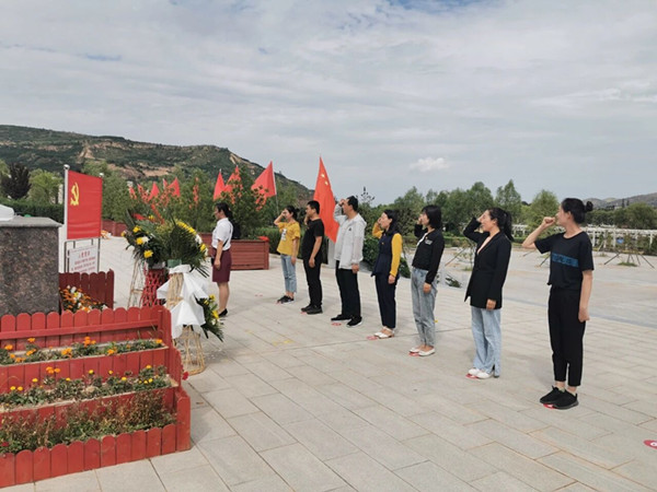 文中1.jpg