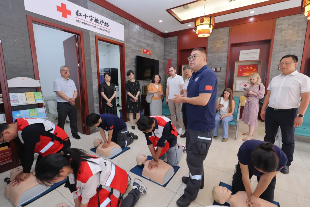 18.1.俄罗斯红十字会会长访问天津.jpg