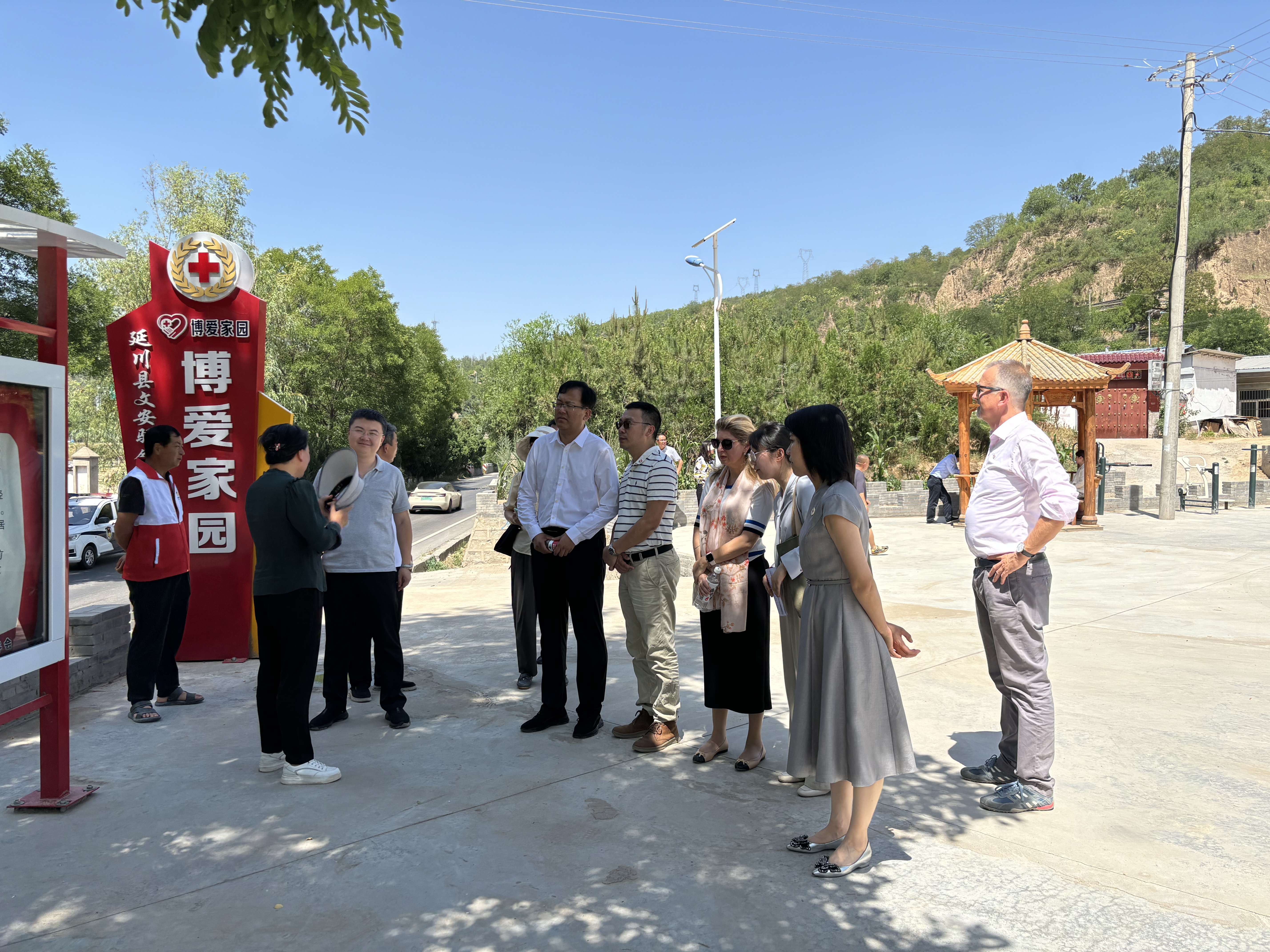 23.2.中国红十字会总会成功举办“红色人道之旅”.jpg