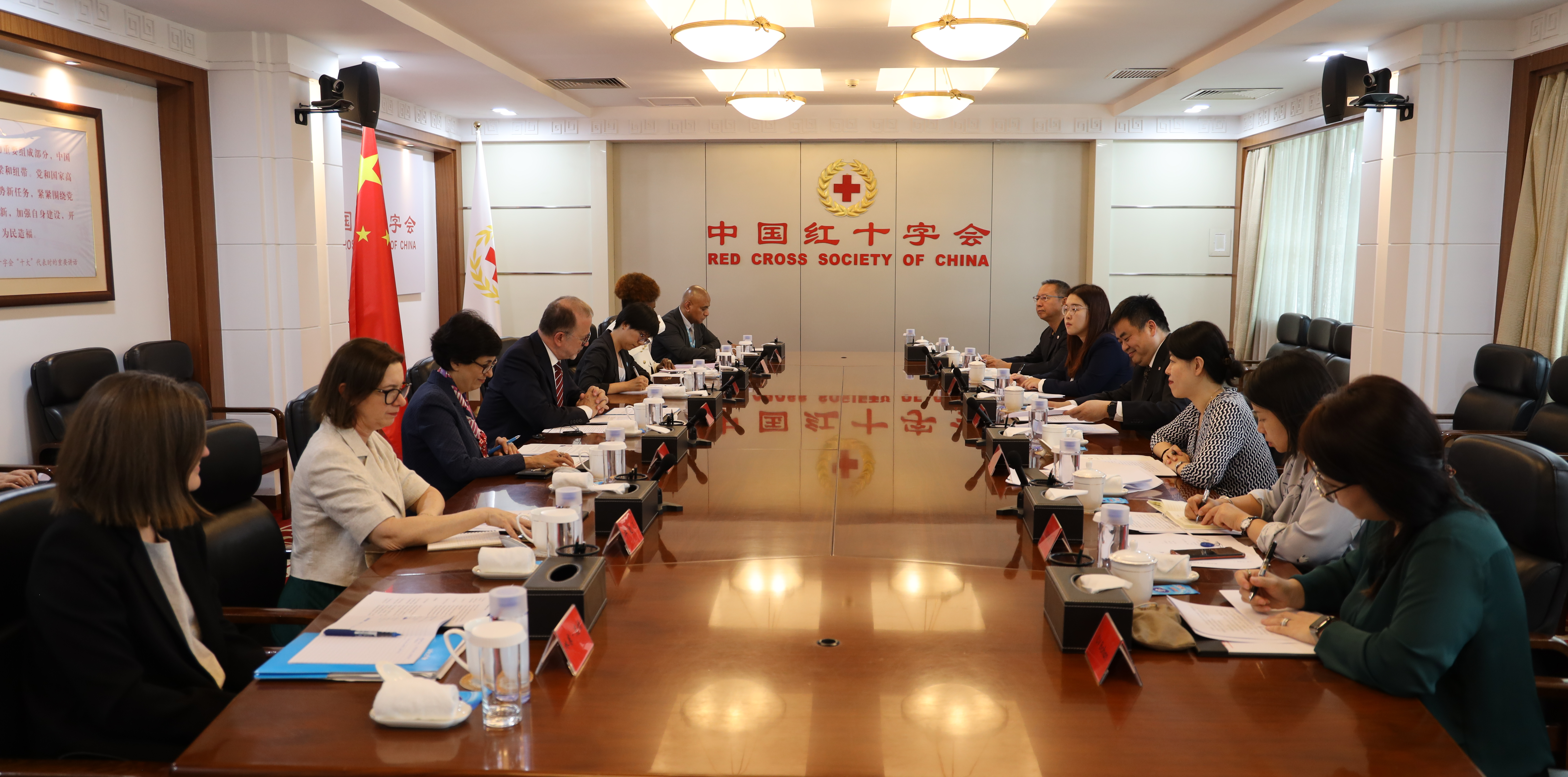 23.李立东会见联合国儿童基金会副执行主任泰德·柴班.png