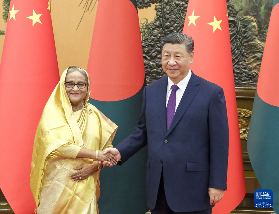 25.1.习近平会见孟加拉国总理哈西娜.jpg