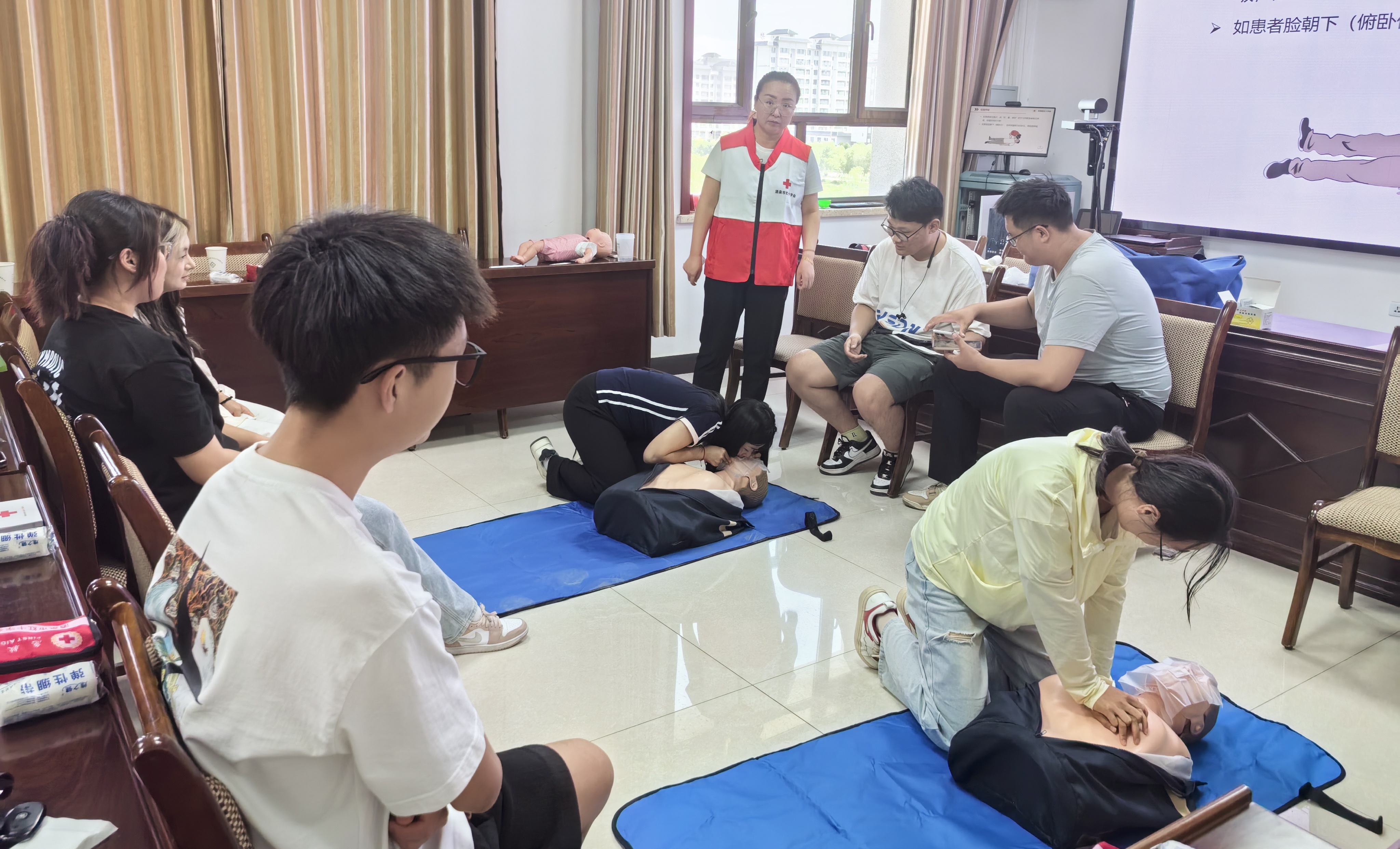 1910609047.jpg