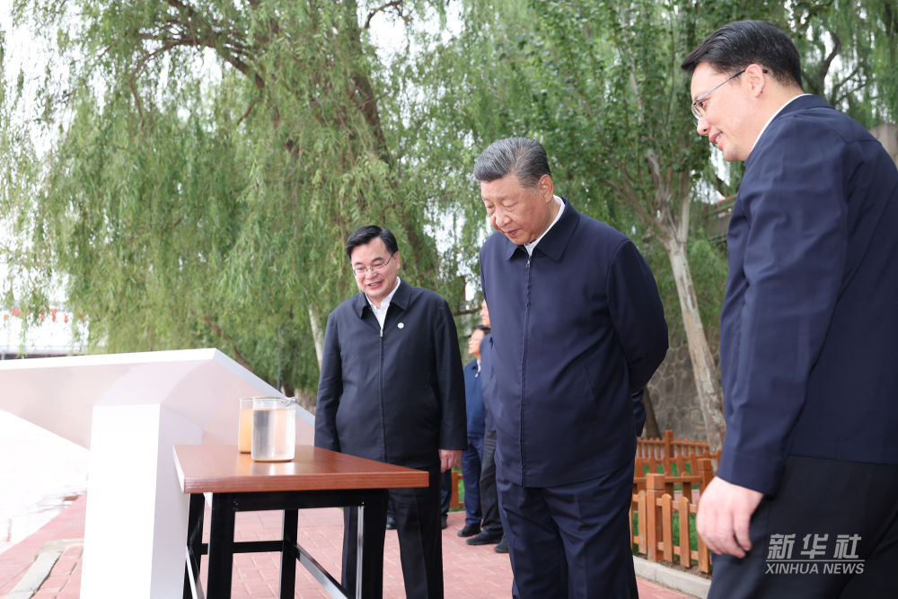 39.12.习近平在甘肃兰州市考察调研.jpeg