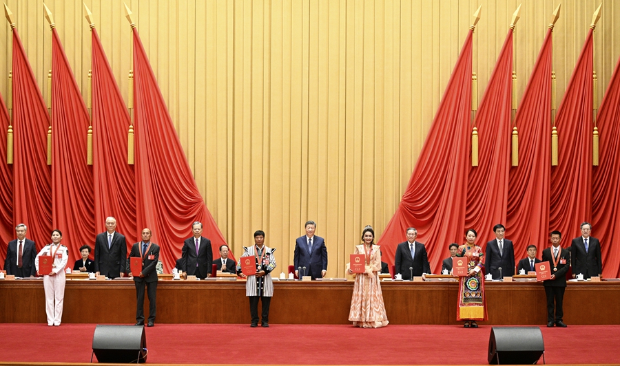 46.6.全国民族团结进步表彰大会.jpeg 46.6.全国民族团结进步表彰大会.jpeg