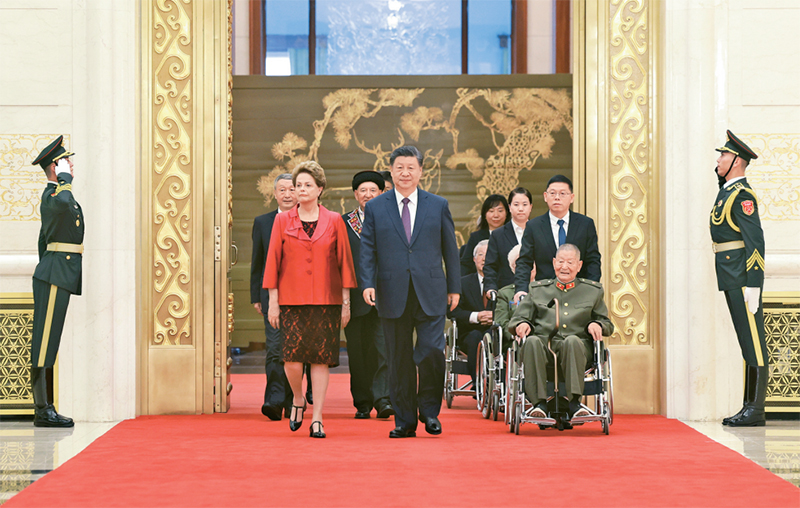 2.2024年9月29日,中华人民共和国国家勋章和国家荣誉称号颁授仪式在北京人民大会堂金色大厅隆重举行.jpg 2.2024年9月29日,中华人民共和国国家勋章和国家荣誉称号颁授仪式在北京人民大会堂金色大厅隆重举行.jpg