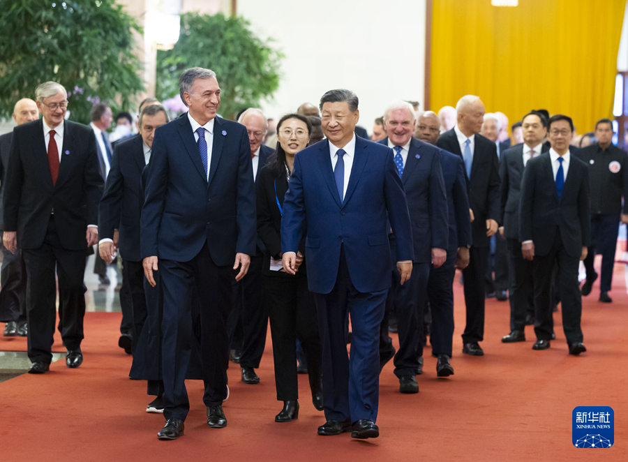 54.4.习近平会见出席中国国际友好大会.jpg 54.4.习近平会见出席中国国际友好大会.jpg
