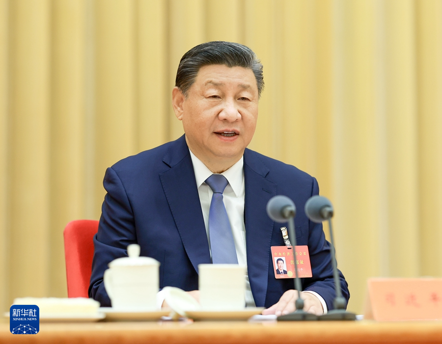 82.2.中央经济工作会议在北京举行 习近平发表重要讲话.jpg 82.2.中央经济工作会议在北京举行 习近平发表重要讲话.jpg