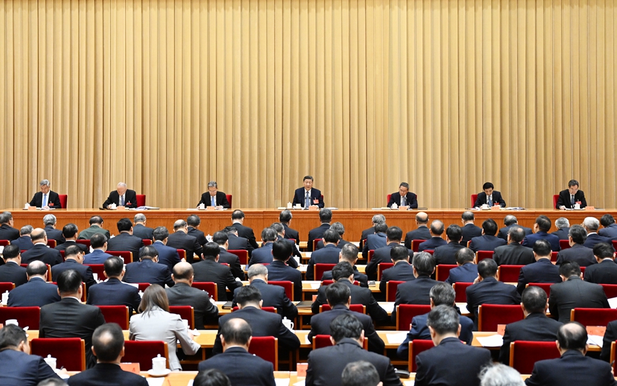 82.3.中央经济工作会议在北京举行 习近平发表重要讲话.jpg 82.3.中央经济工作会议在北京举行 习近平发表重要讲话.jpg